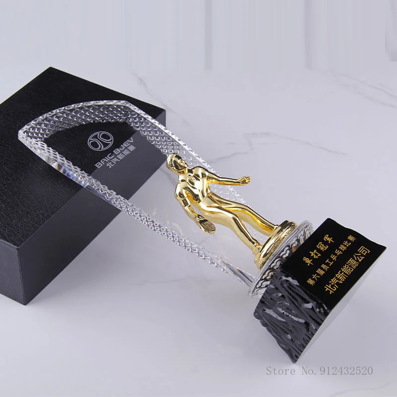 Troféu de Cristal Personalizad - Badminton Europe avaliação e preço